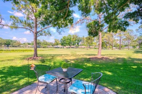 1111 Madeira Dr, Palm Harbor, FL 34684-2913