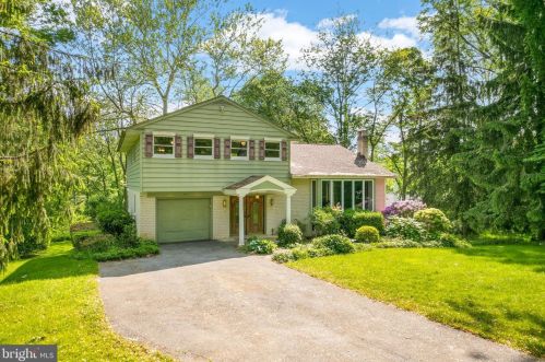 207 Aronimink Dr, Newtown Square, PA 19073-3401