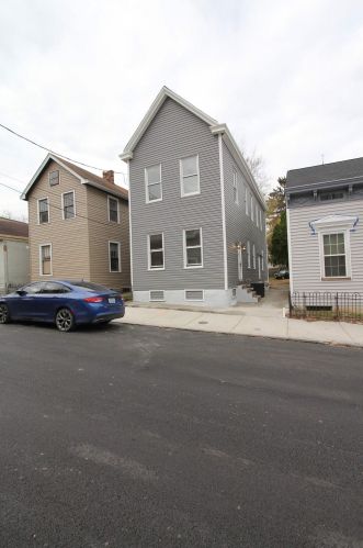 638 12th St, Covington, KY 41011-2104