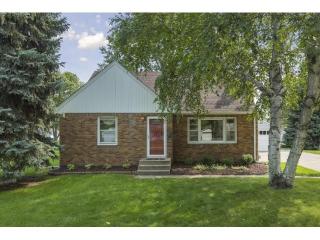 133 19th Ave, Hopkins MN  55343-6977 exterior
