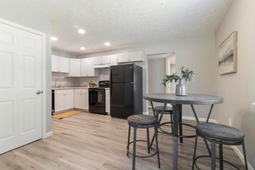 10 Westland Way, Delaware OH  43015-2223 exterior