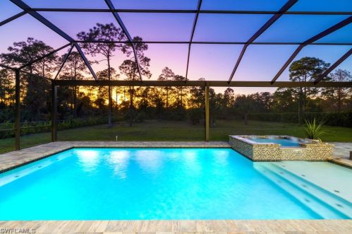 631 25th St, Naples FL  34120-1843 exterior