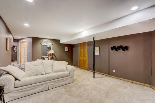 1308 Carla Ln, West Bend WI  53095-5429 exterior