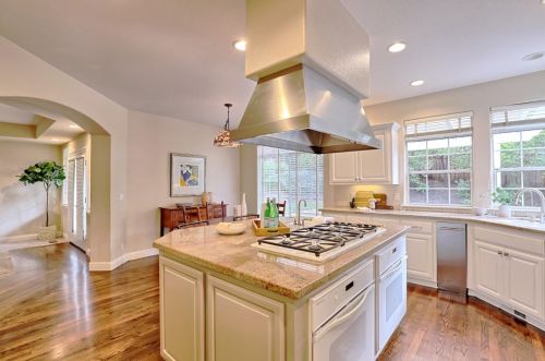 2880 Vista Del Valle, Morgan Hill CA  95037-3952 exterior