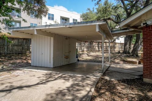 408 Cherry Hl Dr, Austin TX  78704-7091 exterior