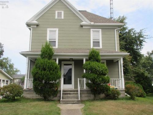 228 Louise Ave, Bellevue, OH 44811-1828