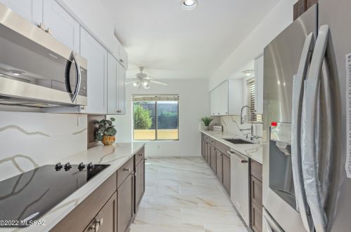 7204 Camino Vecino, Tucson AZ 85715-3418 exterior