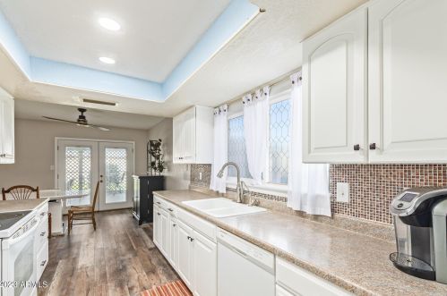 16418 30th Dr, Phoenix AZ  85045-2271 exterior