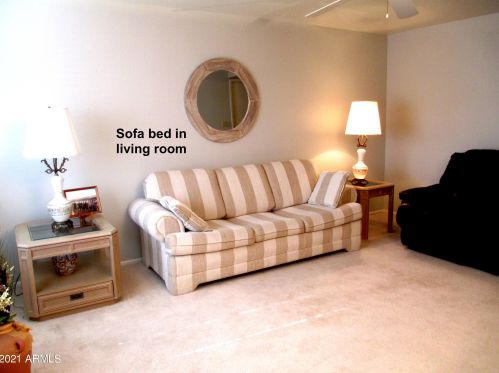 8256 Kiva Ave, Mesa, AZ 85209-5280