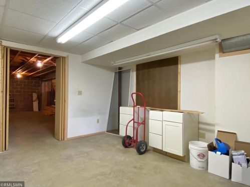 545 Derrick Dr, New Johannesburg WI  54017-2328 exterior