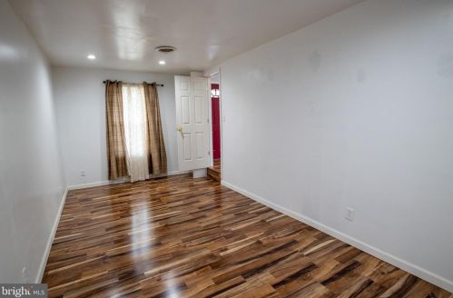 157 President Dr, Dover DE  19901-5263 exterior