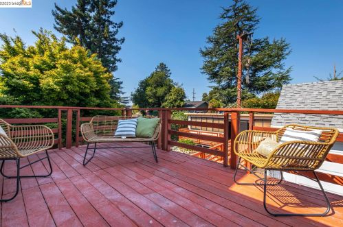 3963 Coolidge Ave, Oakland CA  94602-3428 exterior