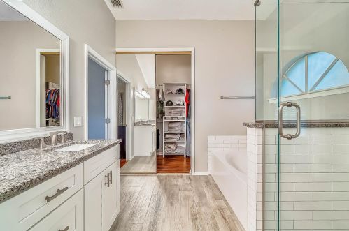 111 Pne Vly Ct, De Bary FL 32713-2302 exterior