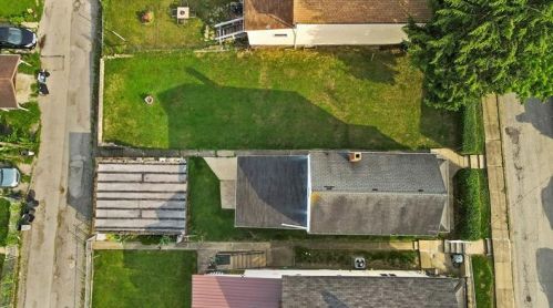 822 Shady Ave, North Charleroi PA  15022-1860 exterior