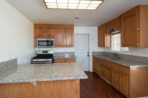 868 Bethany Ave, Turlock CA  95380-5808 exterior