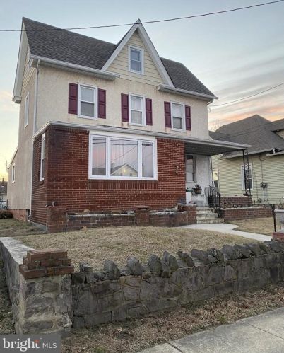 426 Summit Ave, West Deptford, NJ 08093-1030