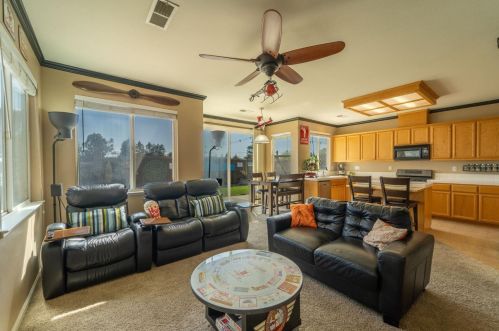 2937 Gambler Hill Ct, Riverbank CA  95367-9453 exterior