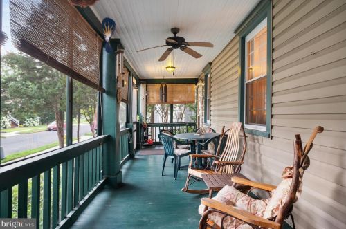 4758 Oak Ter, Camden, NJ 08109-1952