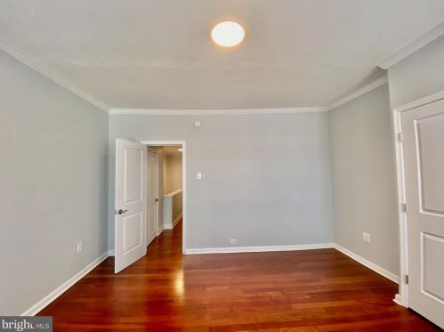 2112 3rd St, Philadelphia PA  19122-1502 exterior