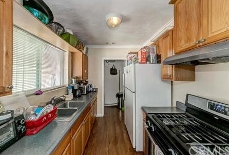 6081 Homewood Ave, Buena Park CA  90621-2407 exterior