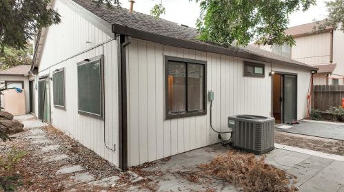 7229 Sutherland Way, Elk Grove CA  95758-4415 exterior