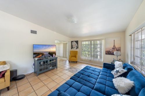 788 7th Ave, Naples, FL 34102-5345