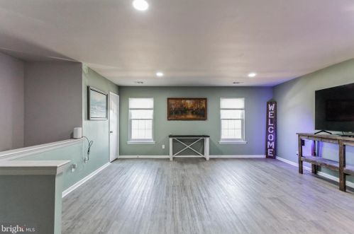 1104 Jefferson Ct, Lansdale PA  19446-4361 exterior