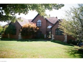 8584 Soames Dr, Massillon, OH 44646-9529