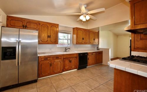 1612 Humor Dr, Anaheim, CA 92804-6115