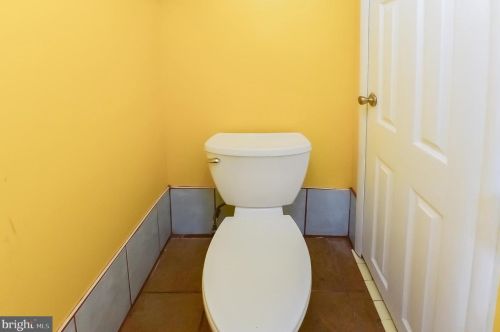 300 White Horse Pike, Camden NJ  08107-1309 exterior