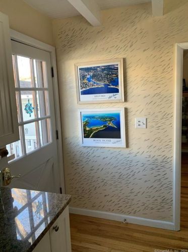 9 Grant St, Milford CT 06460-5311 exterior