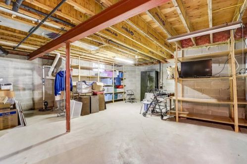 5361 Cambridge Ln, Milwaukee WI 53221-3200 exterior