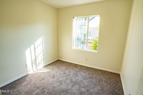 628 Green River St, Oxnard CA  93036-5318 exterior