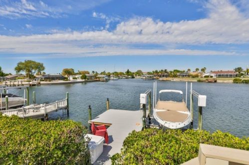 823 Symphony Isles Blvd, Ruskin FL  33572-2743 exterior