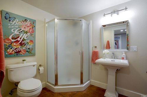 2387 Los Olivos Rd, Santa Rosa CA 95404-2015 exterior