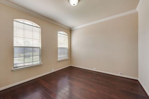 3604 Leanne Dr, Lewisville TX  75022-0962 exterior