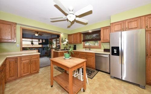 2964 82, Milwaukee WI 53219-2707 exterior