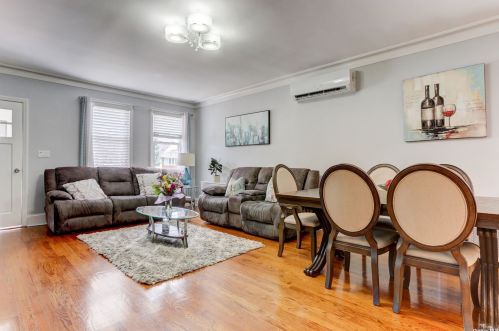 104 Clement Ave, Floral Park, NY 11003-2704