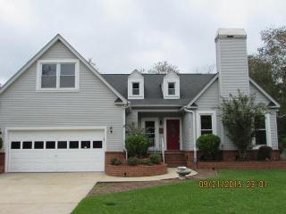 1010 Mayfield St, Summerville, SC 29485-8379