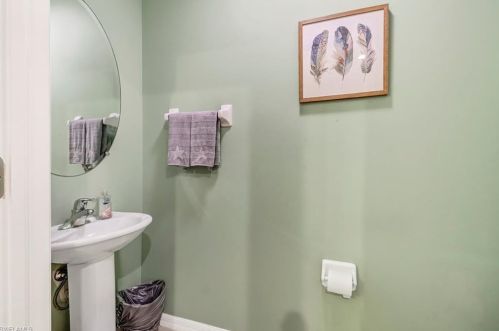 940 Hampton Cir, Naples, FL 34105-4823