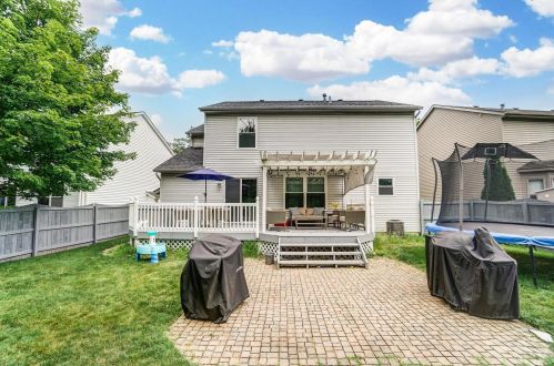 7953 Hickson Dr, Blacklick OH  43004-9113 exterior