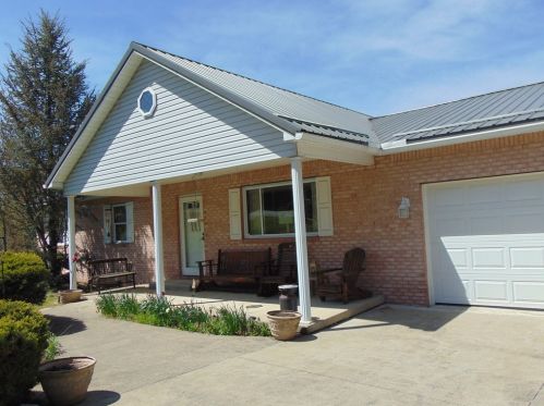 361 Adelaide Rd, South Connellsville, PA 15425-6157