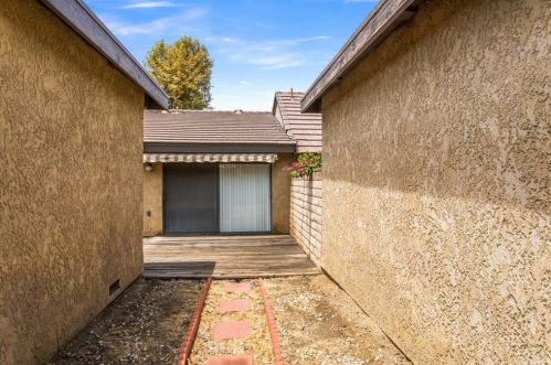 10793 Loro Verde Ave, Loma Linda CA  92354-2516 exterior