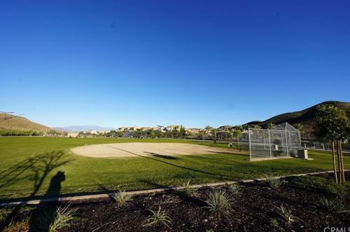 34149 Dianthus Ln, Lake Elsinore CA  92532-2983 exterior