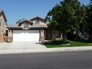 3624 Amur Maple Dr, Bakersfield, CA 93311-2618