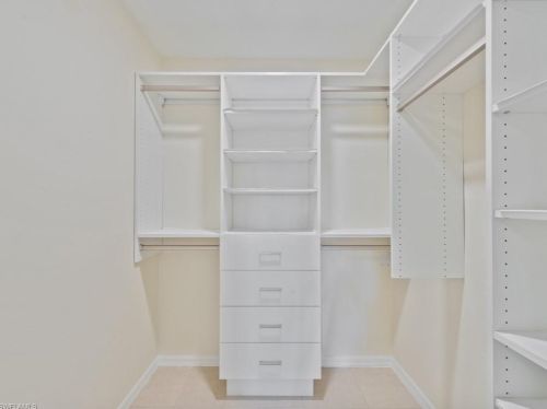 917 Belville Blvd, Naples FL  34104-6566 exterior