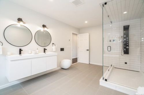 15 Thelma Pl, White Plains NY  10605-3808 exterior