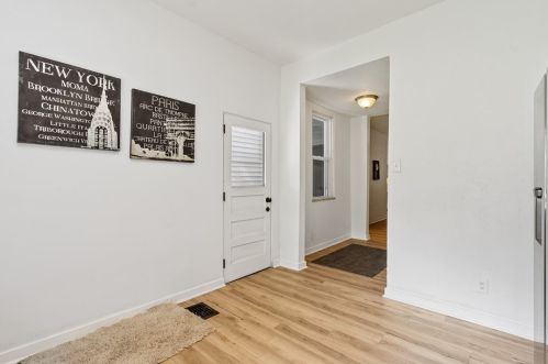 2810 California Ave, Pittsburgh PA 15212-2503 exterior