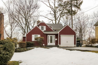 60 Iselin Ter, Larchmont, NY 10538-2632