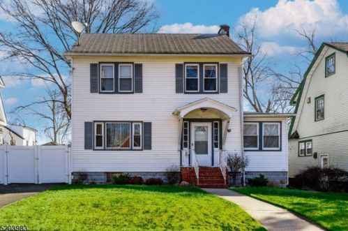 331 Thompson Ave, Roselle, NJ 07203-1558